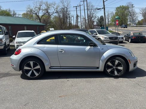 Used 2014 Volkswagen Beetle R-Line FWD image 34