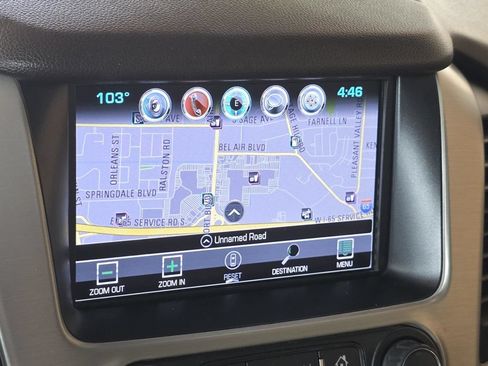 Used 2018 GMC Yukon SLT w/ Open Road Package AWD/4WD image 19