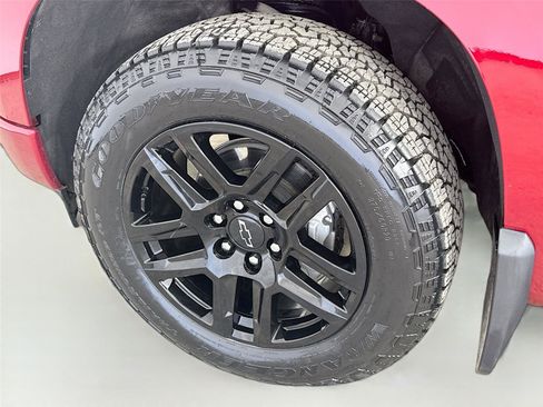 Used 2023 Chevrolet Silverado 1500 RST w/ Convenience Package II AWD/4WD image 32