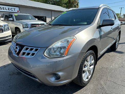 Used 2013 Nissan Rogue SL FWD image 2