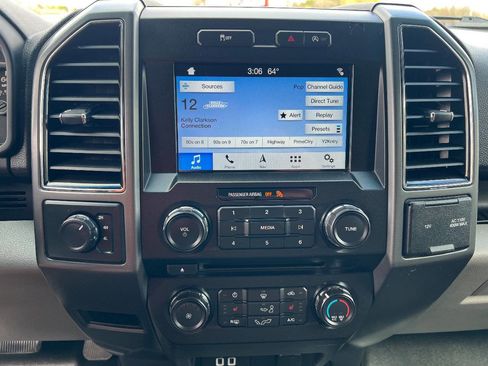 Used 2018 Ford F150 XLT w/ Equipment Group 302A Luxury image 12