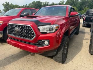 Used 2018 Toyota Tacoma TRD Sport AWD/4WD video 1