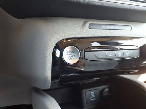 Certified 2023 Ford Escape Active w/ Tech Pack #1 AWD/4WD image 23