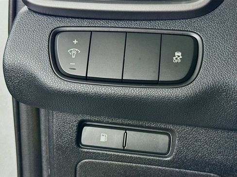 Used 2016 Kia Sorento L FWD image 16