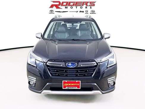 Certified 2022 Subaru Forester Touring AWD/4WD image 2