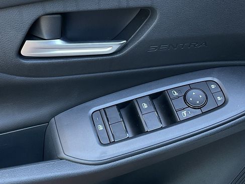 New 2026 Nissan Sentra SV w/ SV Convenience Package FWD image 12