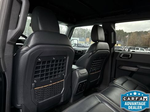 Used 2023 Ford Bronco Badlands w/ Sasquatch Package image 28