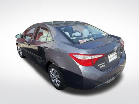 Used 2016 Toyota Corolla LE FWD image 3