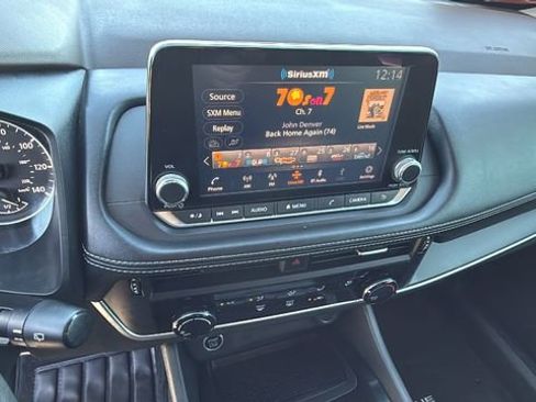 Used 2021 Nissan Rogue S image 15