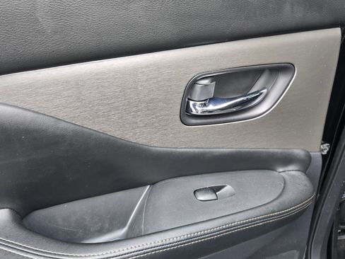 Used 2020 Nissan Murano S w/ Technology Package image 34