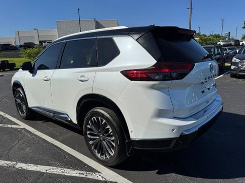 Used 2024 Nissan Rogue Platinum AWD/4WD image 5