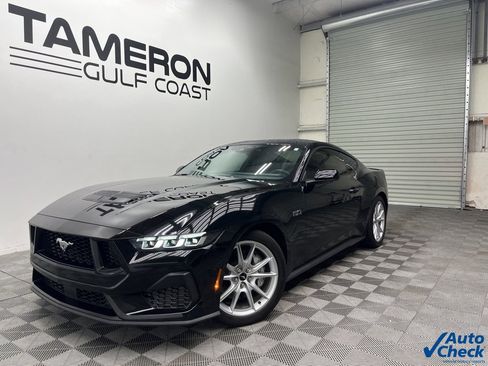 Used 2024 Ford Mustang GT Premium image 2