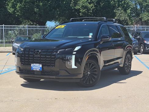 Used 2025 Hyundai Palisade Calligraphy AWD/4WD image 2