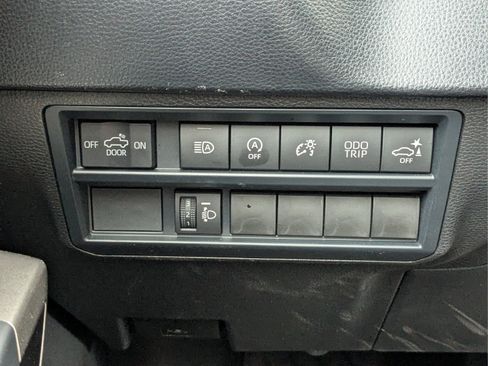 Used 2026 Toyota Tundra SR5 w/ SR5 Convenience Package AWD/4WD image 21