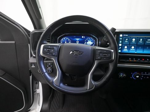 Certified 2022 Chevrolet Silverado 1500 RST image 4