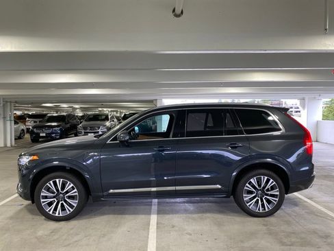 Used 2021 Volvo XC90 T8 Inscription Expression w/ Advanced Package AWD/4WD image 2