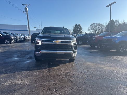 New 2026 Chevrolet Silverado 1500 LT image 3