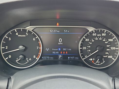 Used 2025 Nissan Altima 2.5 SV FWD image 19