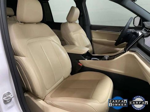 Used 2023 Jeep Grand Cherokee Limited w/ Luxury Tech Group II image 80