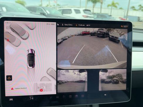 Used 2021 Tesla Model 3 Standard Range Plus image 11