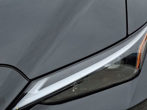 Used 2025 Lexus IS 350 F Sport image 8