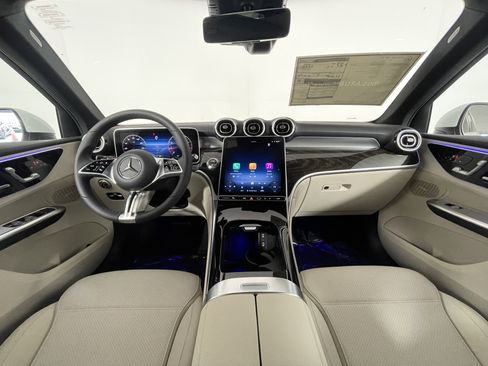 New 2026 Mercedes-Benz GLC 300 image 11