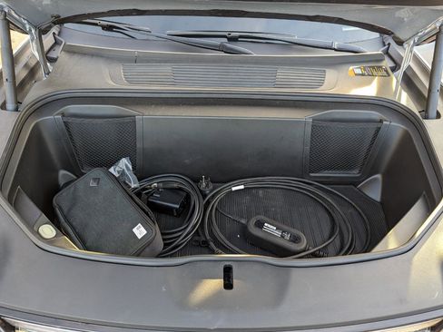 Used 2025 Rivian R1S Adventure image 42