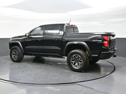 Used 2026 Chevrolet Colorado ZR2 w/ Technology Package AWD/4WD image 4