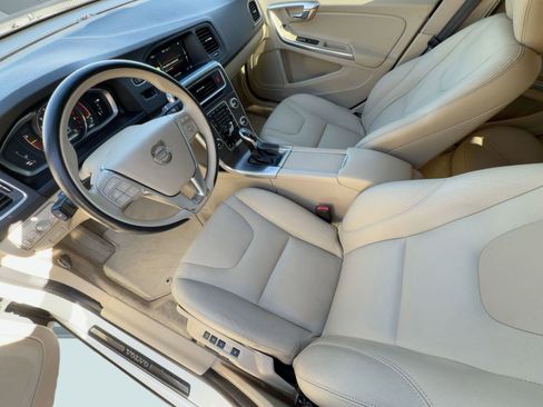 Used 2015 Volvo S60 T5 Premier image 19