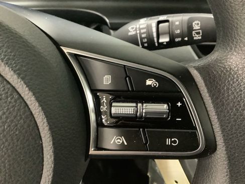 Certified 2024 Kia Seltos LX image 13