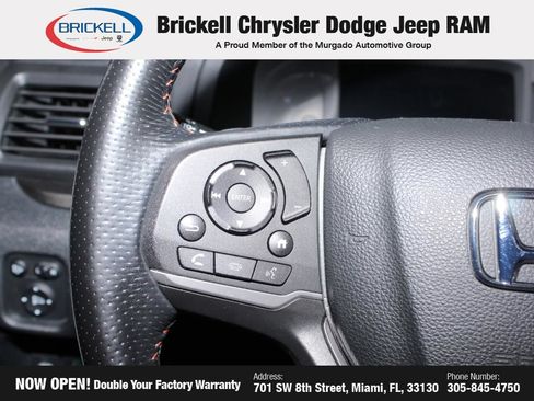 Used 2024 Nissan Pathfinder SV FWD image 5