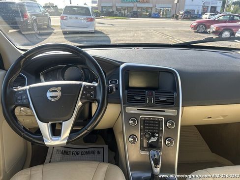 Used 2015 Volvo XC60 T6 image 15