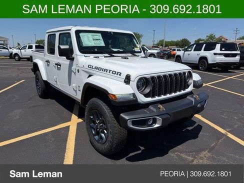New 2026 Jeep Gladiator Sport AWD/4WD image 2