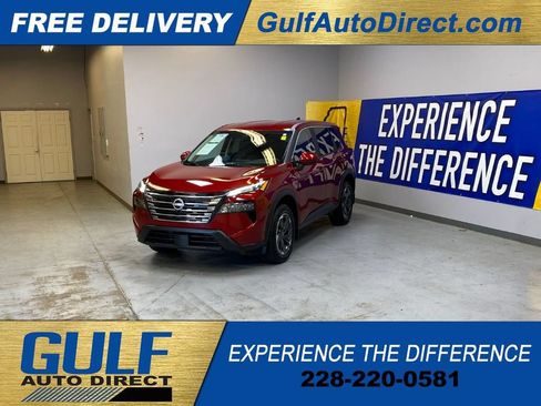 Used 2026 Nissan Rogue SV FWD image 4