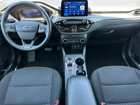 Used 2025 Ford Escape Active AWD/4WD image 17