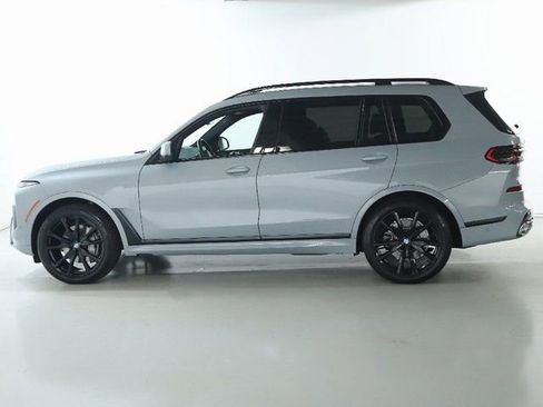 Certified 2024 BMW X7 xDrive40i w/ M Sport Package image 4