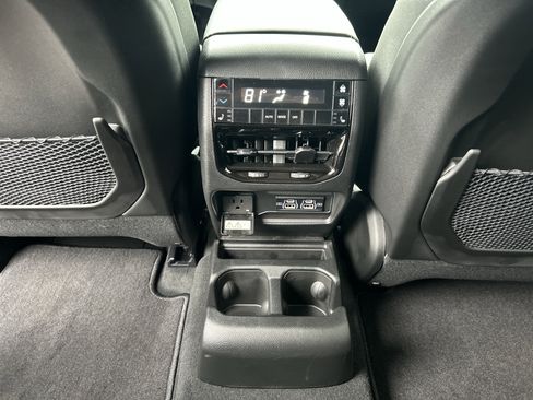 New 2025 Jeep Grand Cherokee L Limited w/ Luxury Tech Group II image 43