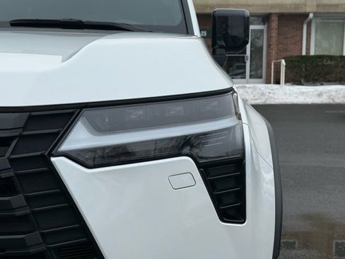 Used 2024 Lexus GX 550 image 14