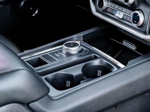 Used 2024 Ford Expedition Max XLT image 36