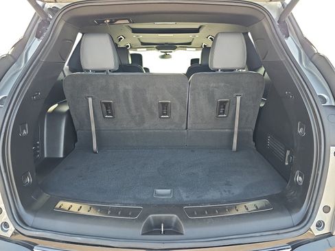 Used 2023 Buick Enclave Essence w/ Experience Buick Package FWD image 27