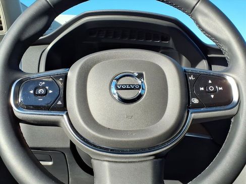 Used 2024 Volvo XC90 B6 Plus w/ Protection Package Premier image 28