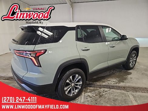 New 2026 Chevrolet Equinox LT w/ Convenience Package II image 2