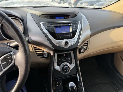Used 2012 Hyundai Elantra Limited image 9