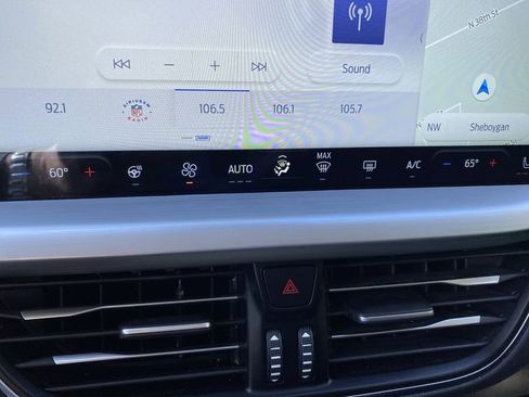 Certified 2025 Ford Escape Platinum image 25