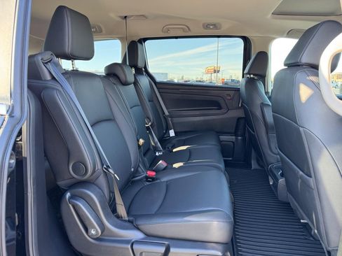 Certified 2026 Honda Odyssey EX-L image 10