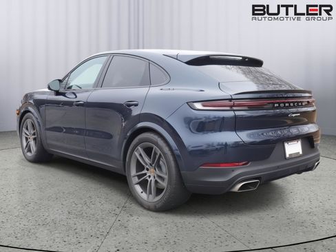 Used 2024 Porsche Cayenne Coupe image 5