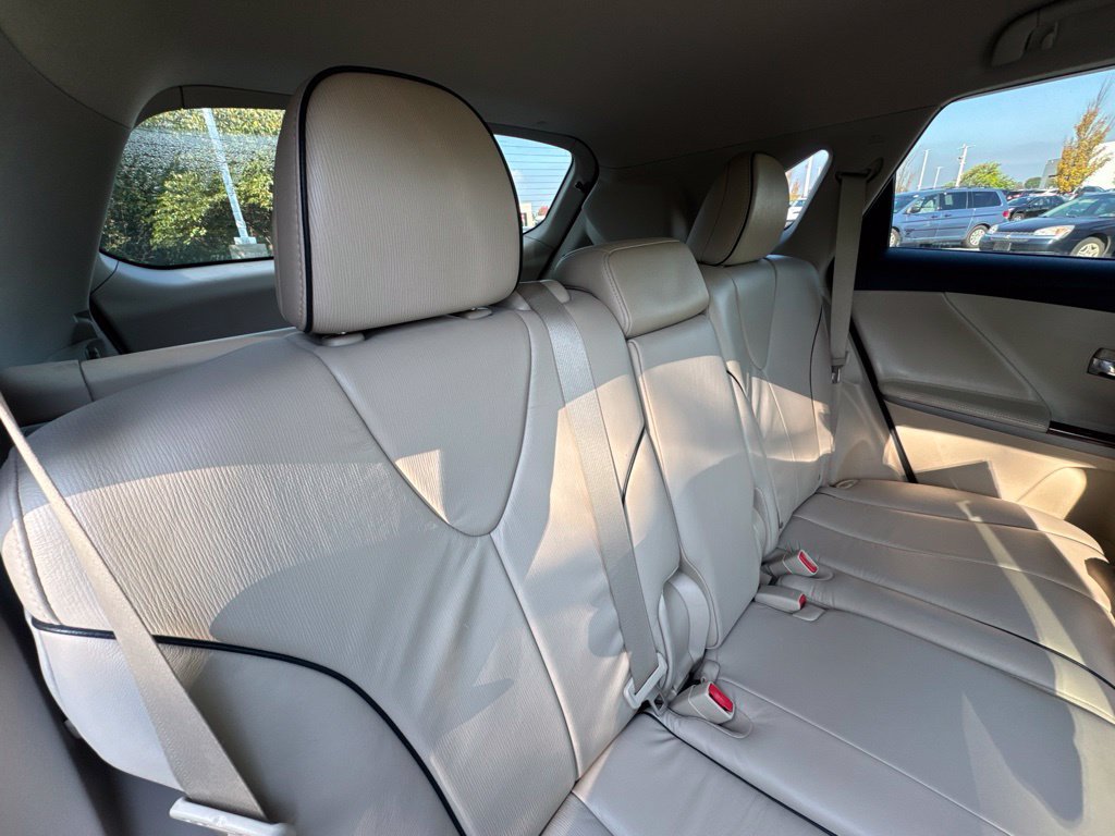 Used 2012 Toyota Venza XLE AWD/4WD image 8
