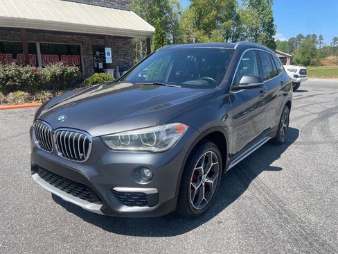 Used 2017 BMW X1 xDrive28i image 4