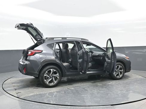 Used 2024 Subaru Crosstrek 2.0i Premium image 33