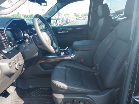 New 2026 Chevrolet Silverado 1500 LT Trail Boss w/ Convenience Package II AWD/4WD image 12